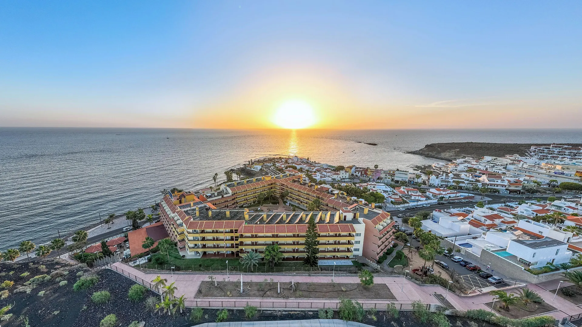 7 Hoteles Familiares Cerca del Golf Costa Adeje que Vale la Pena