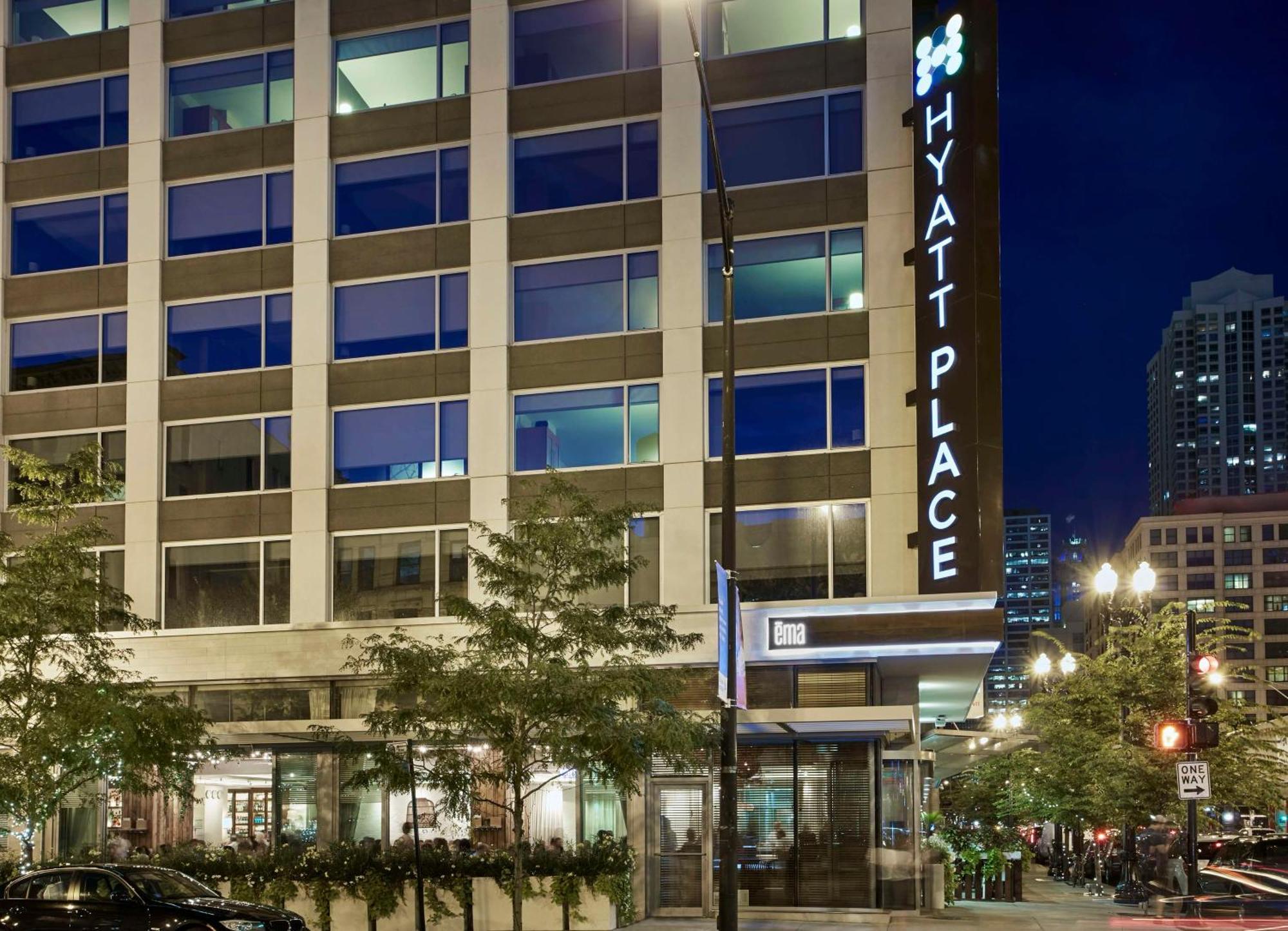 8 Hoteles de Diseño Excepcional en Streeterville que Vale la Pena Reservar