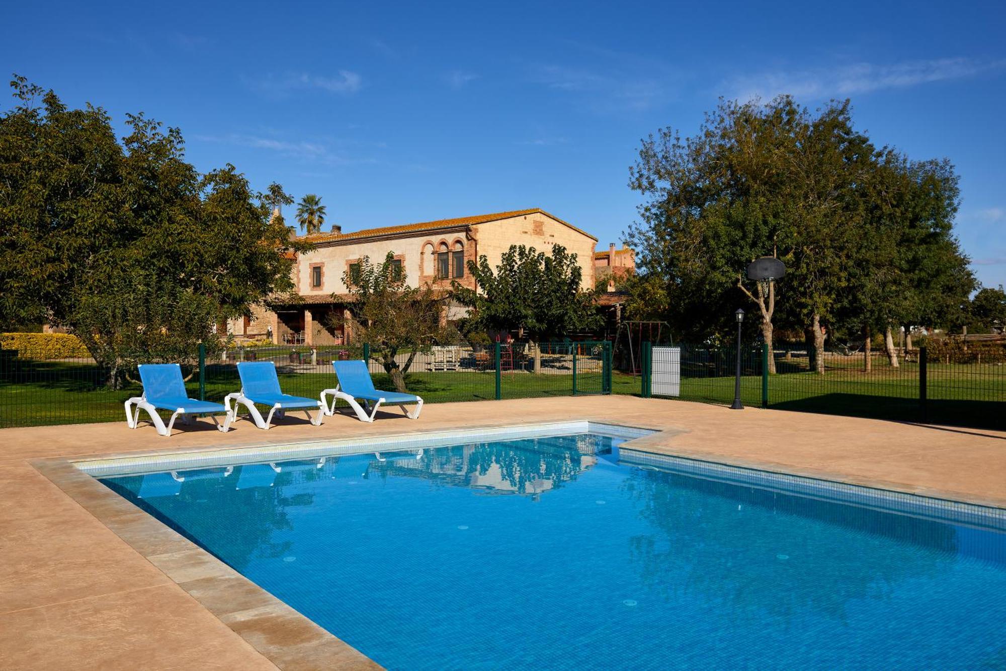 8 Hoteles Familiares en Costa Brava que Deberías Conocer